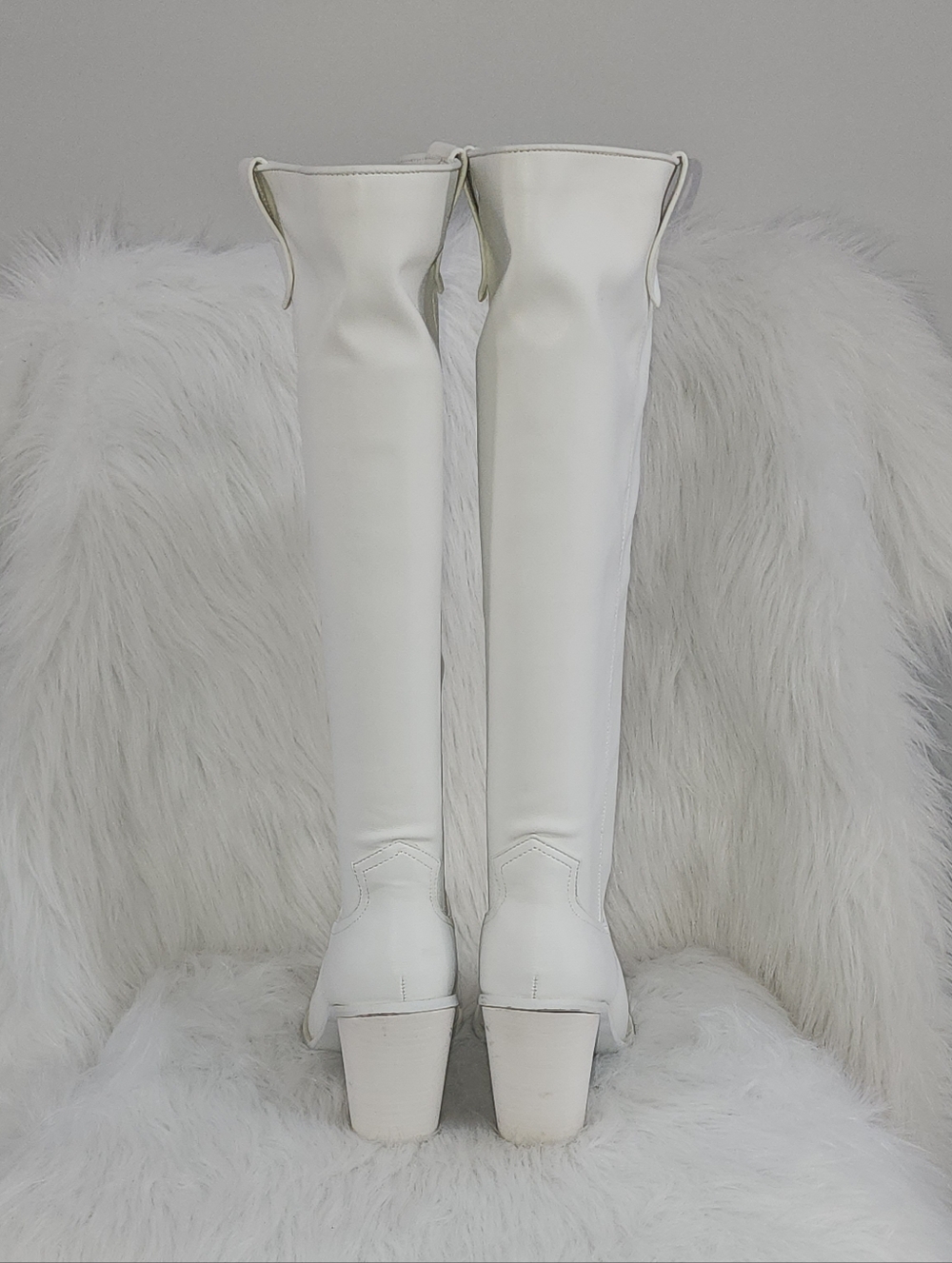 Steve Madden All White Bronco Knee High Boots, Size 9M - Picture 6 of 13